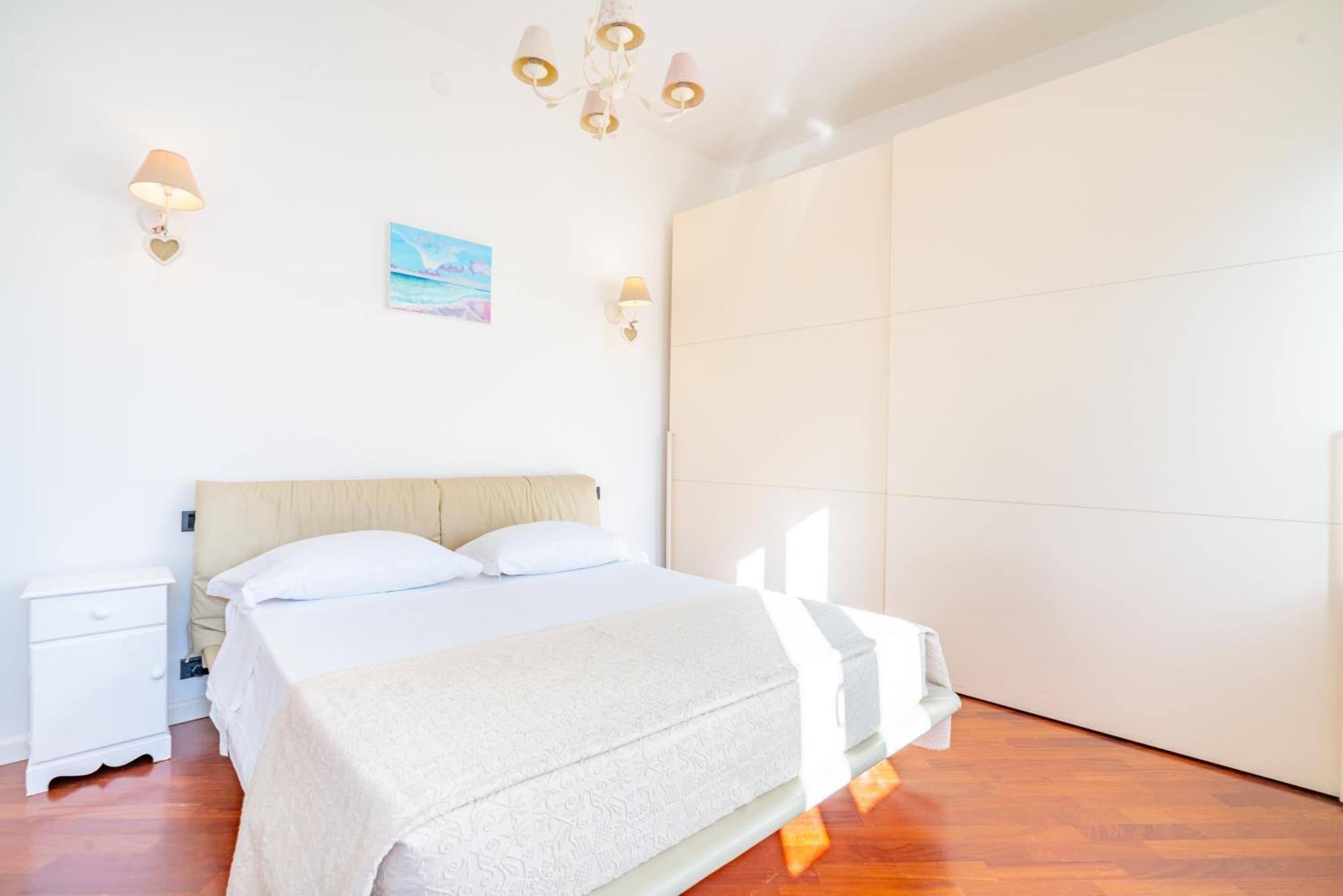Perle Gemelle In Marina Apartment Cagliari Ngoại thất bức ảnh
